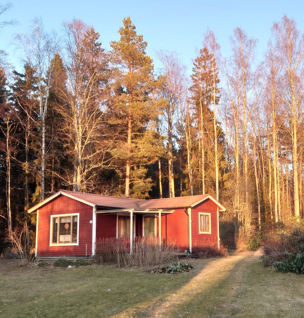 sommarstuga_vårsol_2025